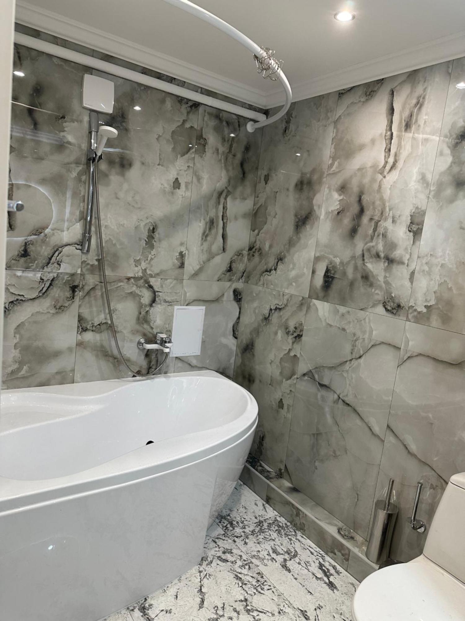 Flat 24 On Lesi Ukrainki 12 With 1 Bedroom Kiev Dış mekan fotoğraf