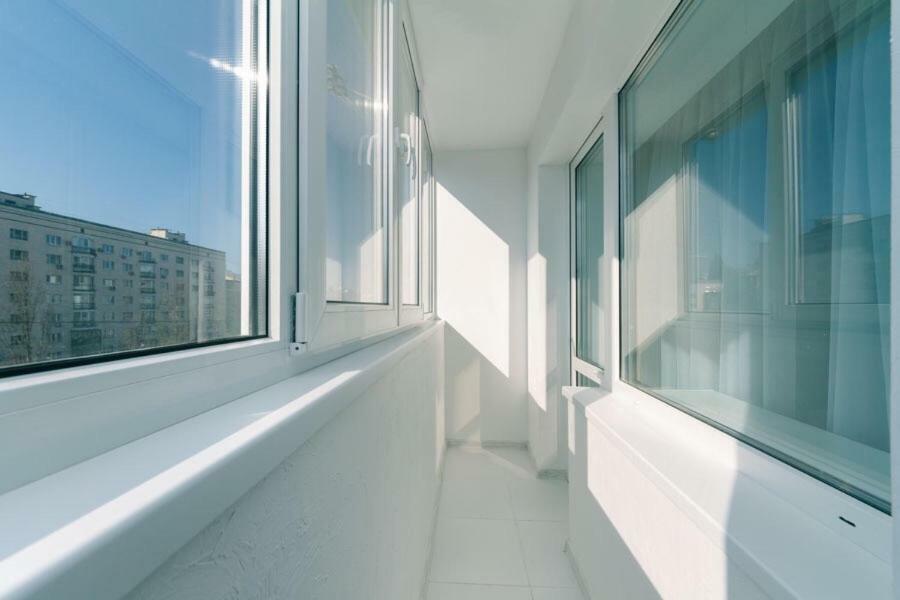 Flat 24 On Lesi Ukrainki 12 With 1 Bedroom Kiev Dış mekan fotoğraf
